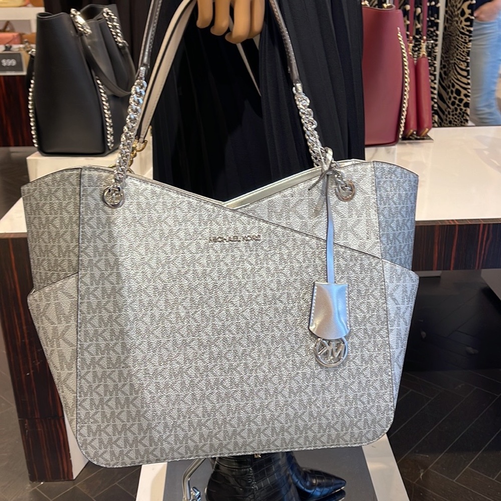 Michael Kors Jet Set Travel Large Chained Tote Shoulder Bag MK 
Silver

NWT - Picture 2 of 16